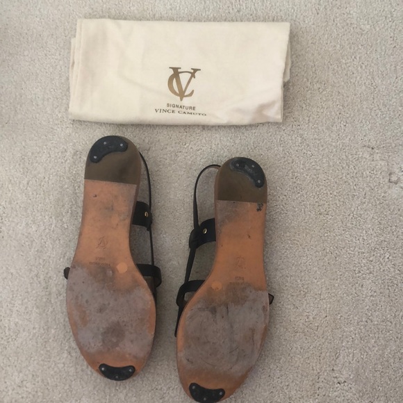 Woman’s shoes - Picture 3 of 3